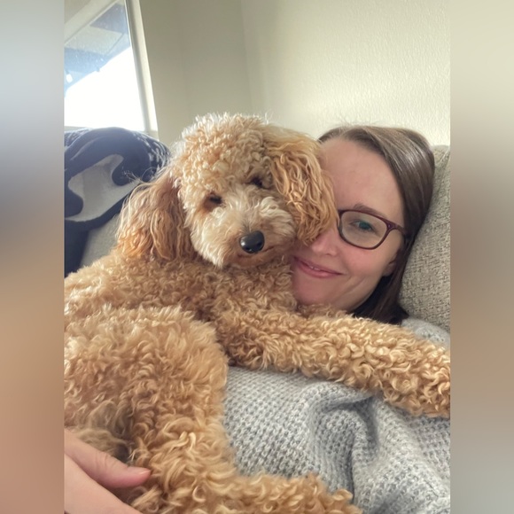 Meet your Posher, Nicole - Picture 3 of 3